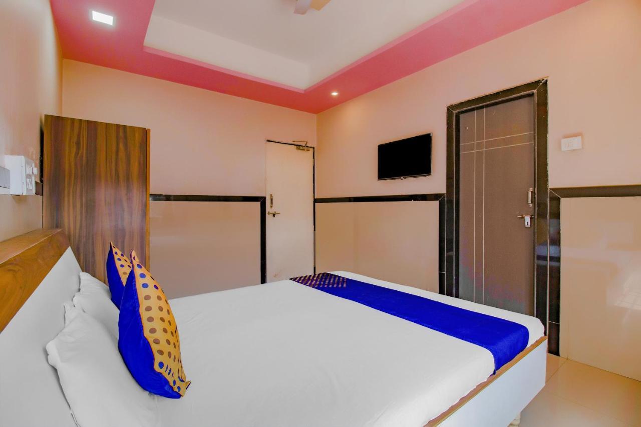 Spot On Indirasagar Executive Hotel Kolhapur Ngoại thất bức ảnh
