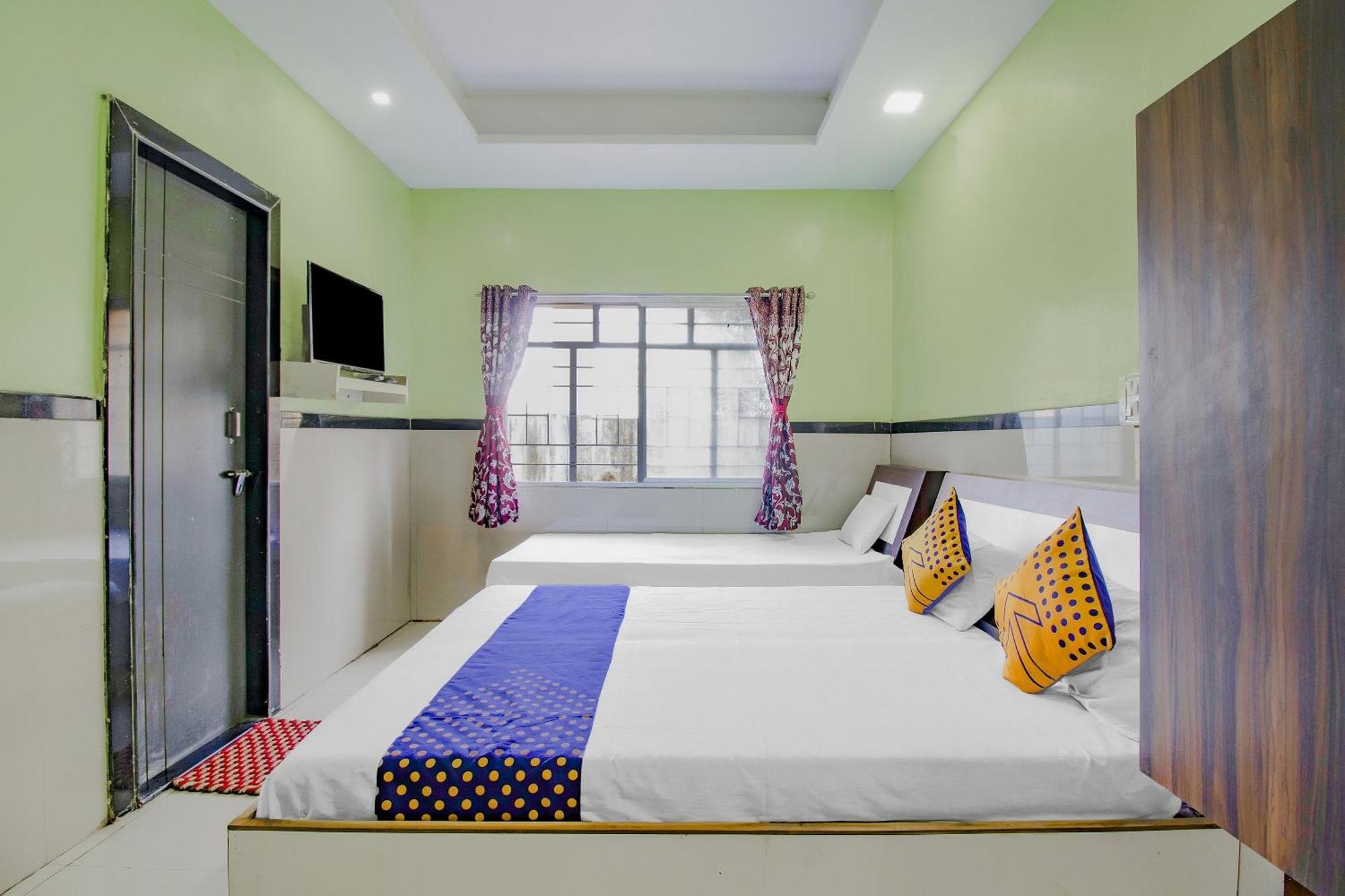 Spot On Indirasagar Executive Hotel Kolhapur Ngoại thất bức ảnh