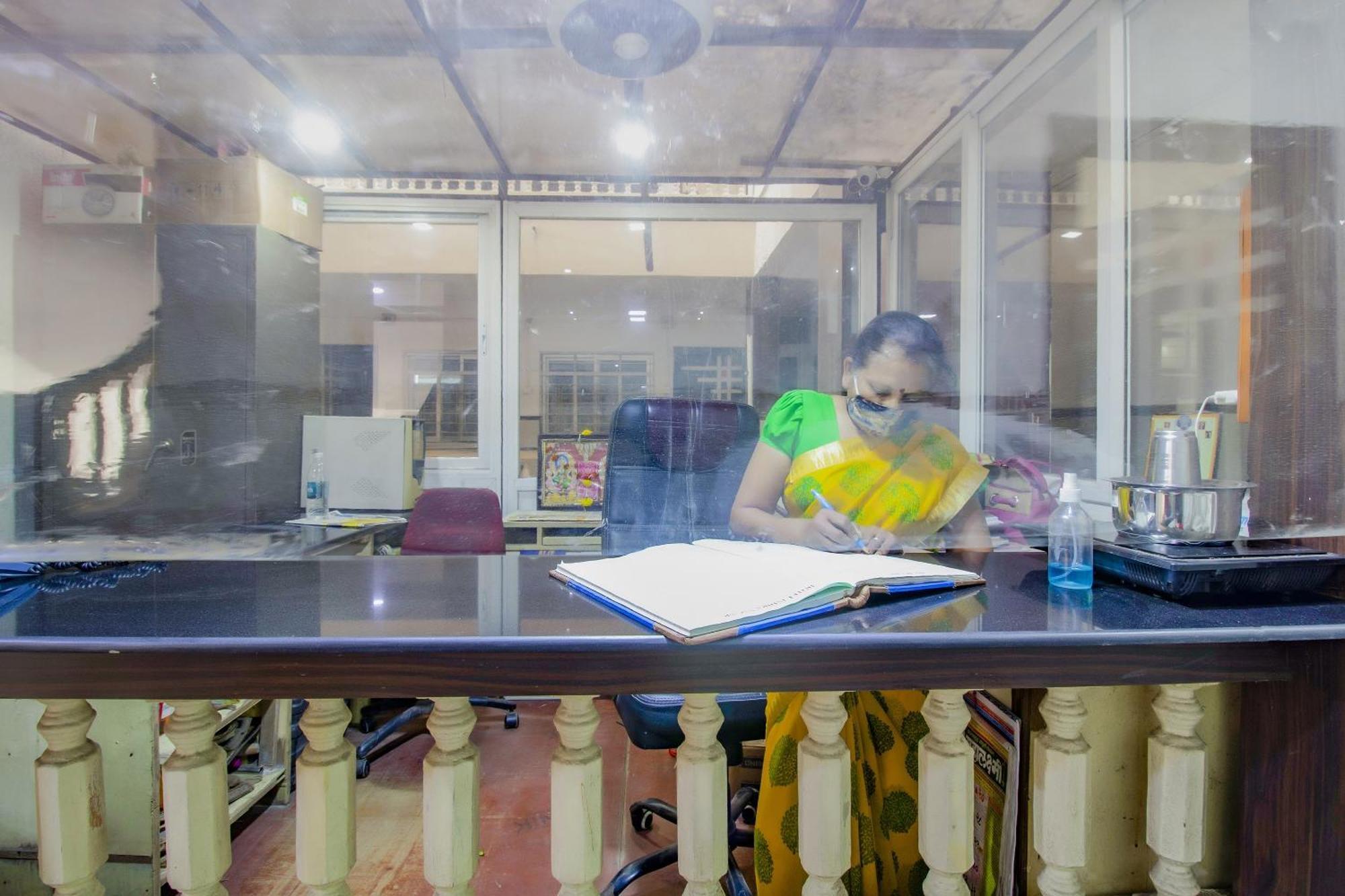 Spot On Indirasagar Executive Hotel Kolhapur Ngoại thất bức ảnh